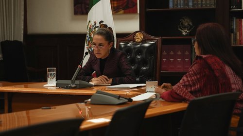 Se reúne con gobernador por recuperación por lluvias en Puebla