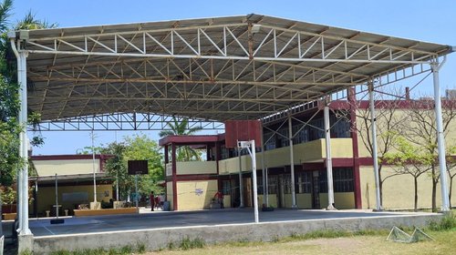 Amenaza de tiroteo en secundaria provoca ausentismo escolar