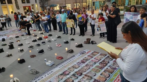 Colectivos se suman a Vigilia y Luto Nacional por desaparecidos