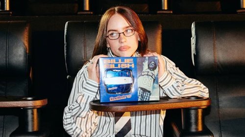 Billie Eilish sorprende fans en estreno de su película 3D
