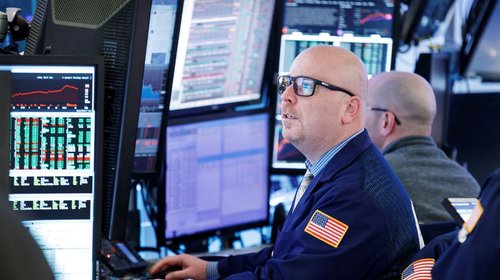 Cierra Wall Street en rojo por alza del petróleo