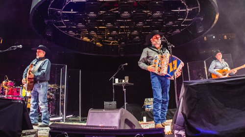 Intocable conquista la Arena Monterrey con cierre de su gira