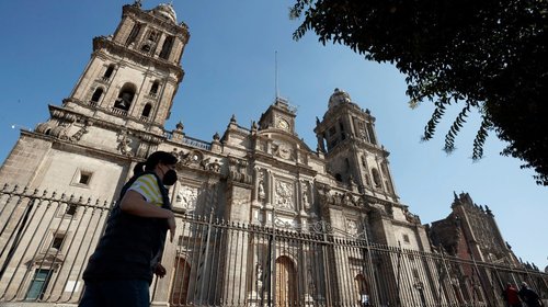 Insta Iglesia Católica a priorizar la 'paz y unidad' durante 2026