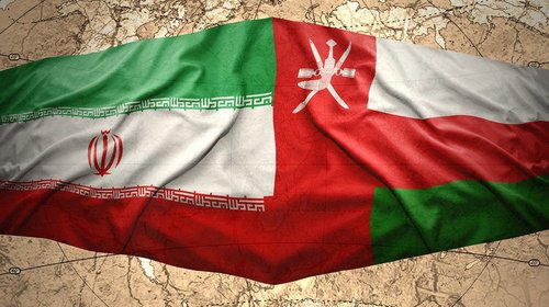 Irán y Omán se reunen para asegurar tránsito en Ormuz