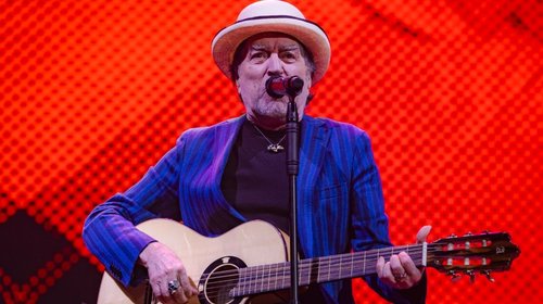 'Nada de adiós, muchachos': Sabina le canta a los regios