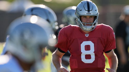 Raiders suspenden a Cousins y Crosby de entrenamientos tras pelea