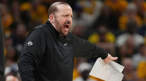 Knicks despiden a su entrenador Tom Thibodeau tras perder finales