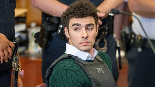Se declara inocente Luigi Mangione por caso del asesinato de CEO