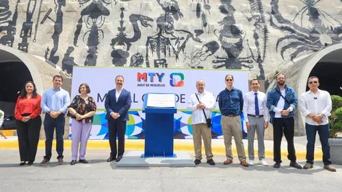 Inauguran mural 'Ojo de Agua' del túnel de la Loma Larga