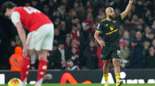 Manchester United gana por segunda vez consecutiva ante Arsenal