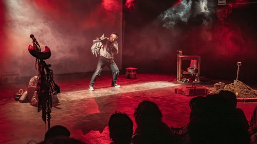 'Metalero' revive el Monterrey ochentero entre metal y memoria