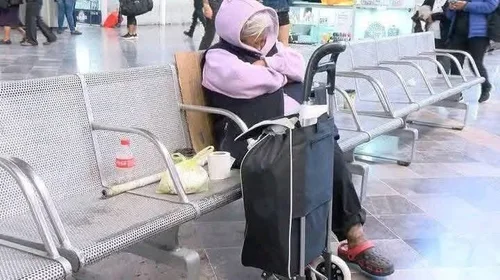 Muere abuelita en CAPU esperando el regreso de su hija
