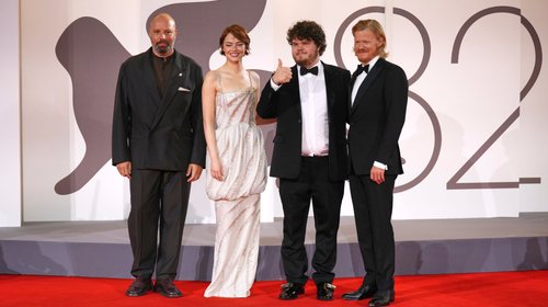 Para Yorgos su nueva película 'Bugonia', no es distopía, es real