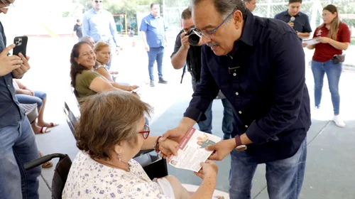 Buscan mejorar calidad de vida para abuelitos en Escobedo
