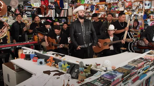 Regresa Carín León a Tiny Desk; anuncia Deluxe de su último álbum