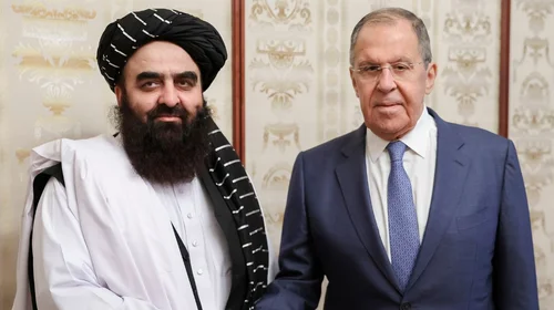 Rusia: primer país en reconocer al gobierno talibán en Afganistán