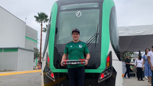 Develan las unidades que se usarán en la Línea 5 del Metro