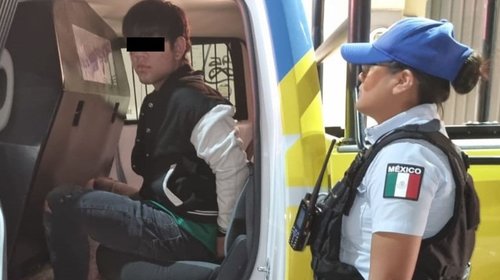 Hieren a empleado de OXXO para robar tarjetas de videojuegos