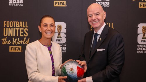 Presidente de FIFA respalda a Sheinbaum tras llamada el jueves