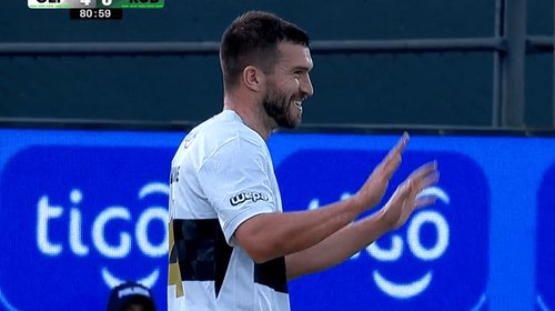 Tim Payne debuta con gol en goleada del Olimpia paraguayo