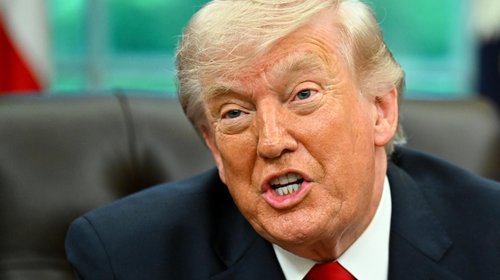 Trump amenaza con revisar tropas en Italia tras choque con Meloni