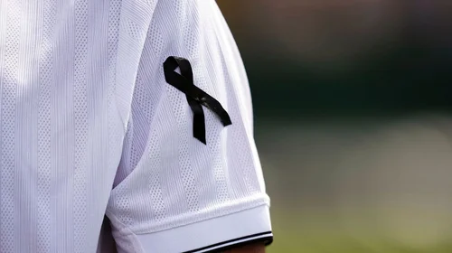 Tenistas portugueses rinden homenaje a Diogo Jota con cinta negra