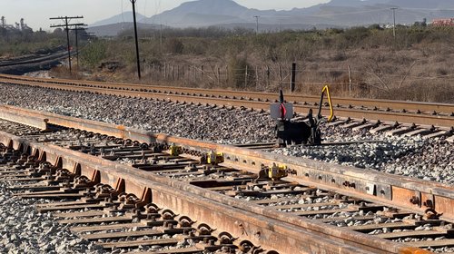 Revisan cruces ferroviarios por tren de pasajeros en Saltillo