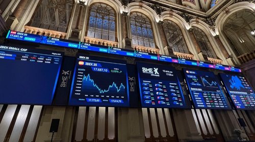 Wall Street abre en verde ante espera de firma de acuerdo de paz