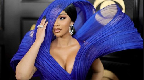 Subastan micrófono de Cardi B en casi $100,000 dólares