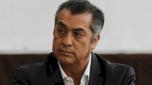 Balean a hombre por irrumpir e incendiar casa de El Bronco