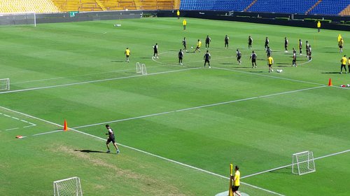Tigres entrena en el Universitario con algunas dudas
