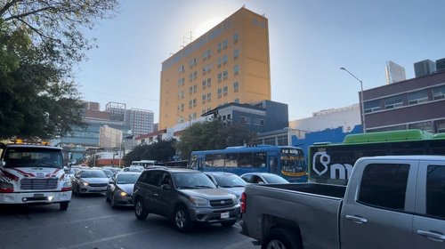 Centro de Monterrey cada vez más intransitable