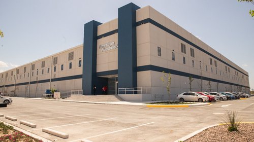Empresa de EUA inaugura planta en Nuevo León 