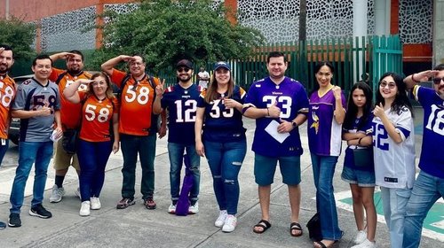 Aficionados regios de NFL tienen ‘sangre’ de Campeones