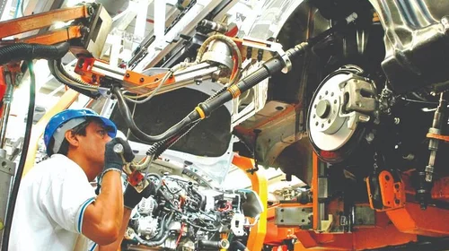 Debilidad económica 'le pega' a la manufactura de NL