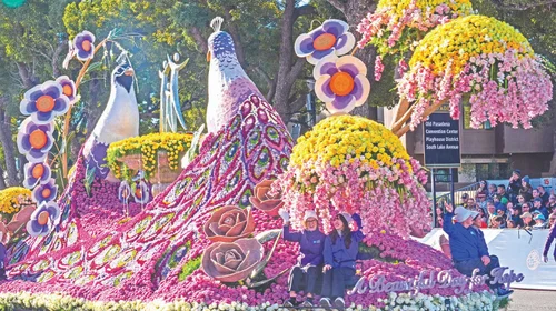 El Desfile de las Rosas celebra su edición 136