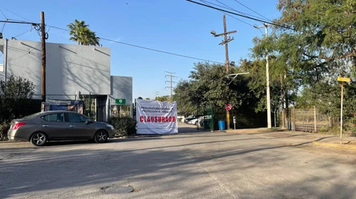 Urbe regia queda en medio de ‘industria apestosa’