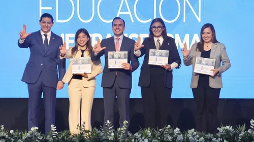 Octavio Pimentel presenta primer informe como Rector de la UAdeC