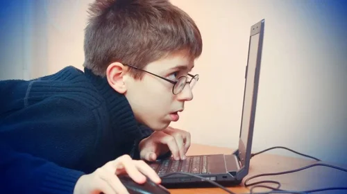 Abusar de la tecnología detona síntomas de ansiedad