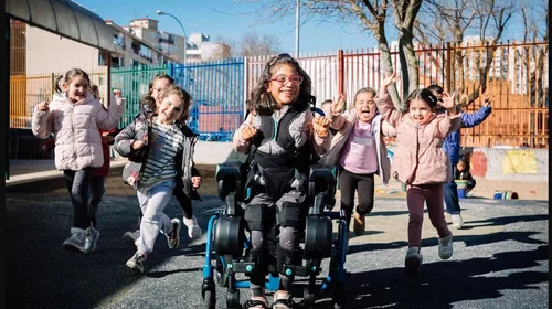 Recuperan la movilidad con el exoesqueleto Explorer
