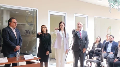 Toman protesta integrantes del Consejo de Participación Ciudadana