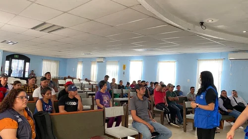 Se quedan esperando en Reynosa 'oleada' de migrantes deportados
