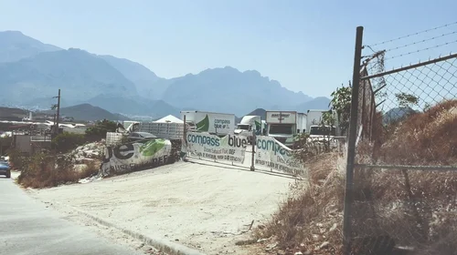 Urbe regia: ‘chocan’ casas y fábricas… por contaminación y ruido