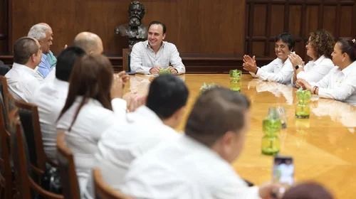 Manolo Jiménez se reúne con la SNTE para fortalecer la educación