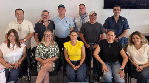 Se reúne de la Garza con dirigentes de colonias de Monterrey sur