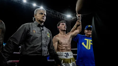 Johan Álvarez regresa con nocaut a Eduardo Gómez