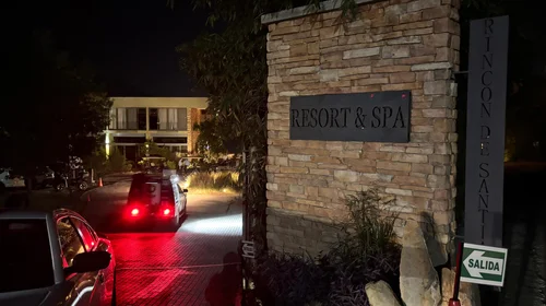 Matan a ex director de Tránsito dentro de un hotel en Santiago