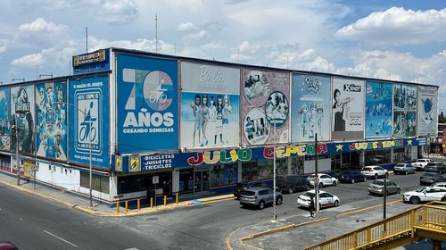 Cerrarán sucursal de Gonzalitos, pero la juguetería sigue en pie