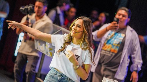 Asisten casi 2,000 jóvenes al primer Regio Fest 