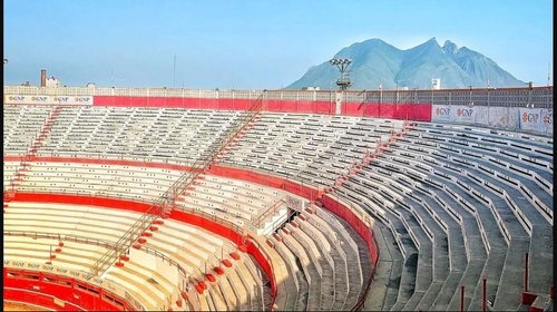 Ahí viene la corrida de aniversario… ¡y algo más!